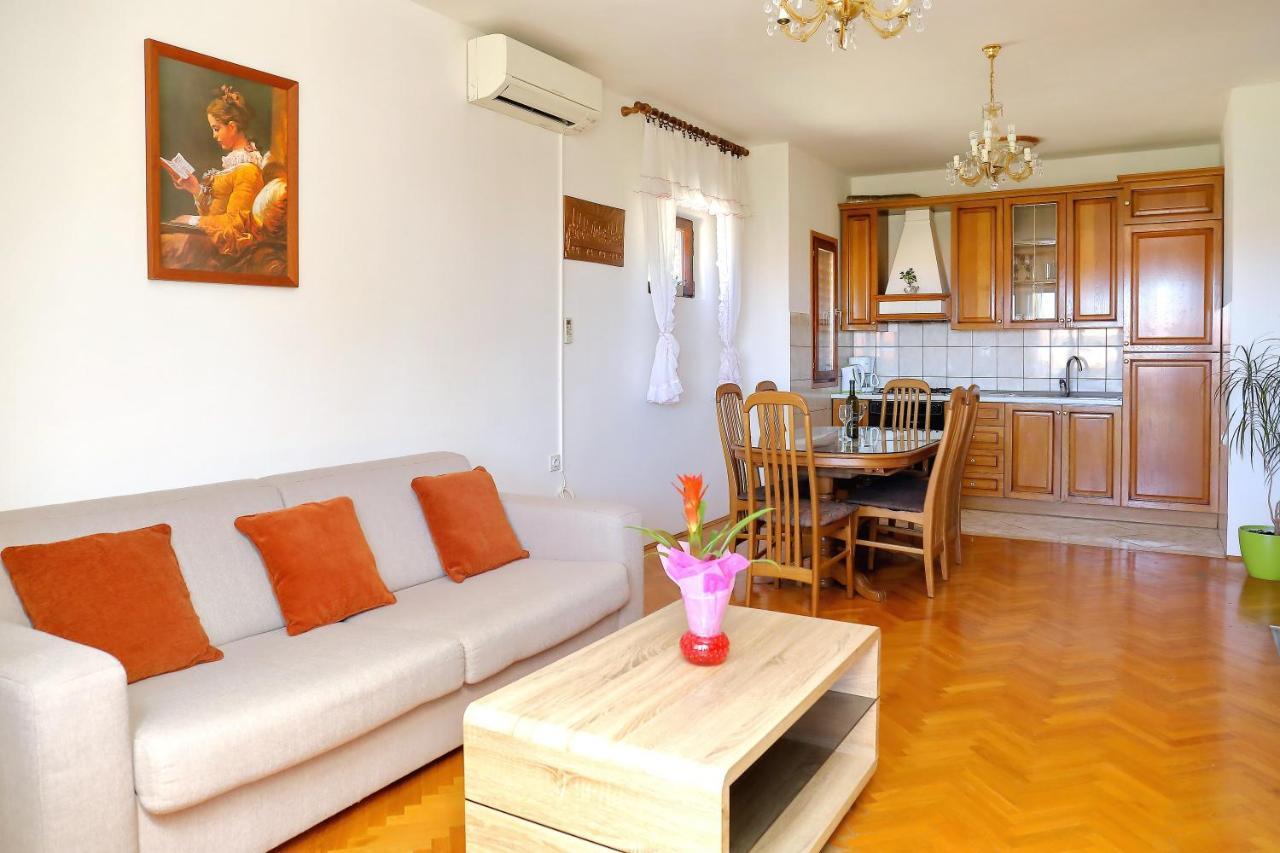 Apartmani Bruno 比比涅 外观 照片