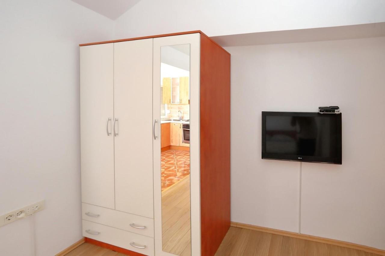 Apartmani Bruno 比比涅 外观 照片